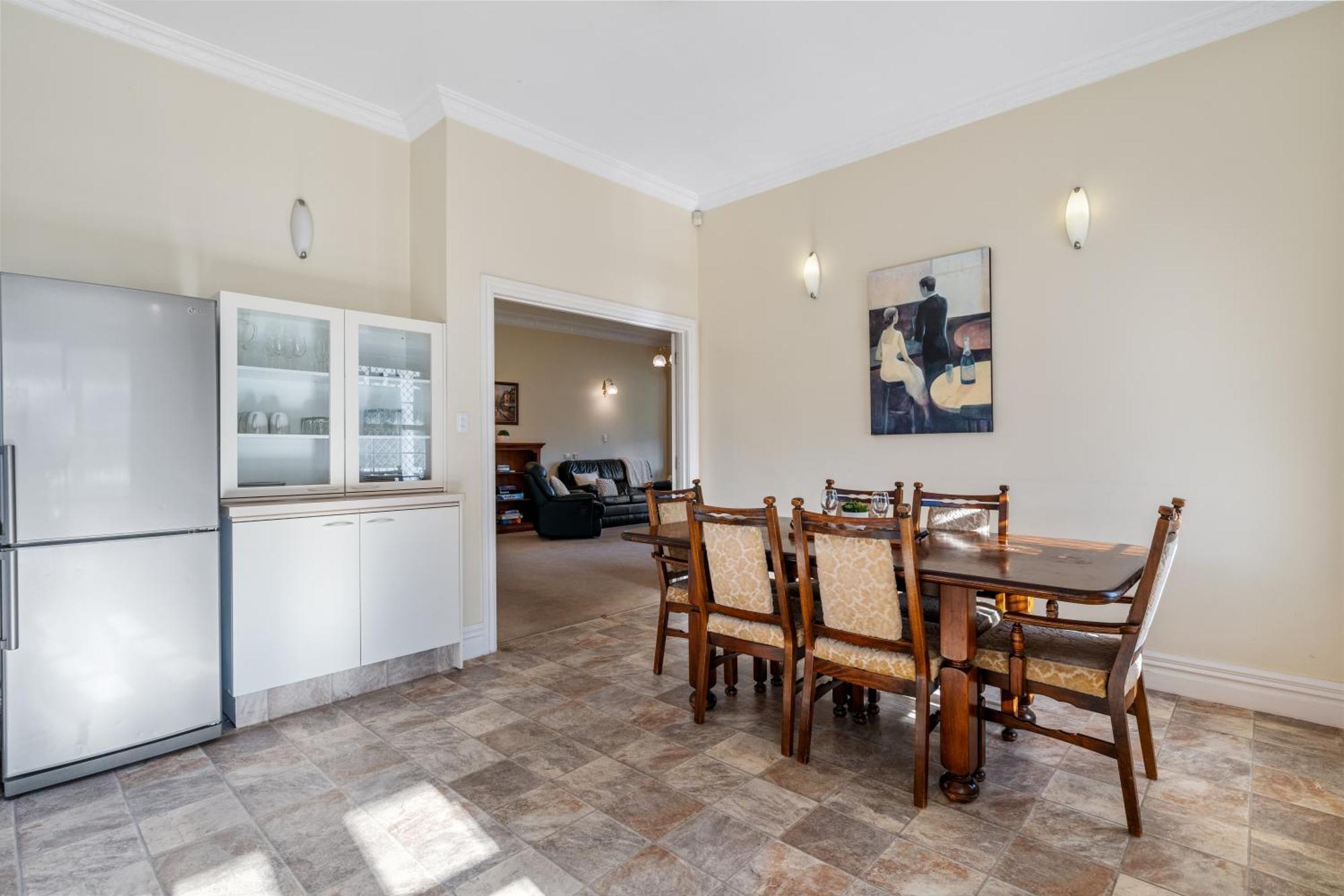Tasman Holiday Parks Picton Exterior photo The dining room