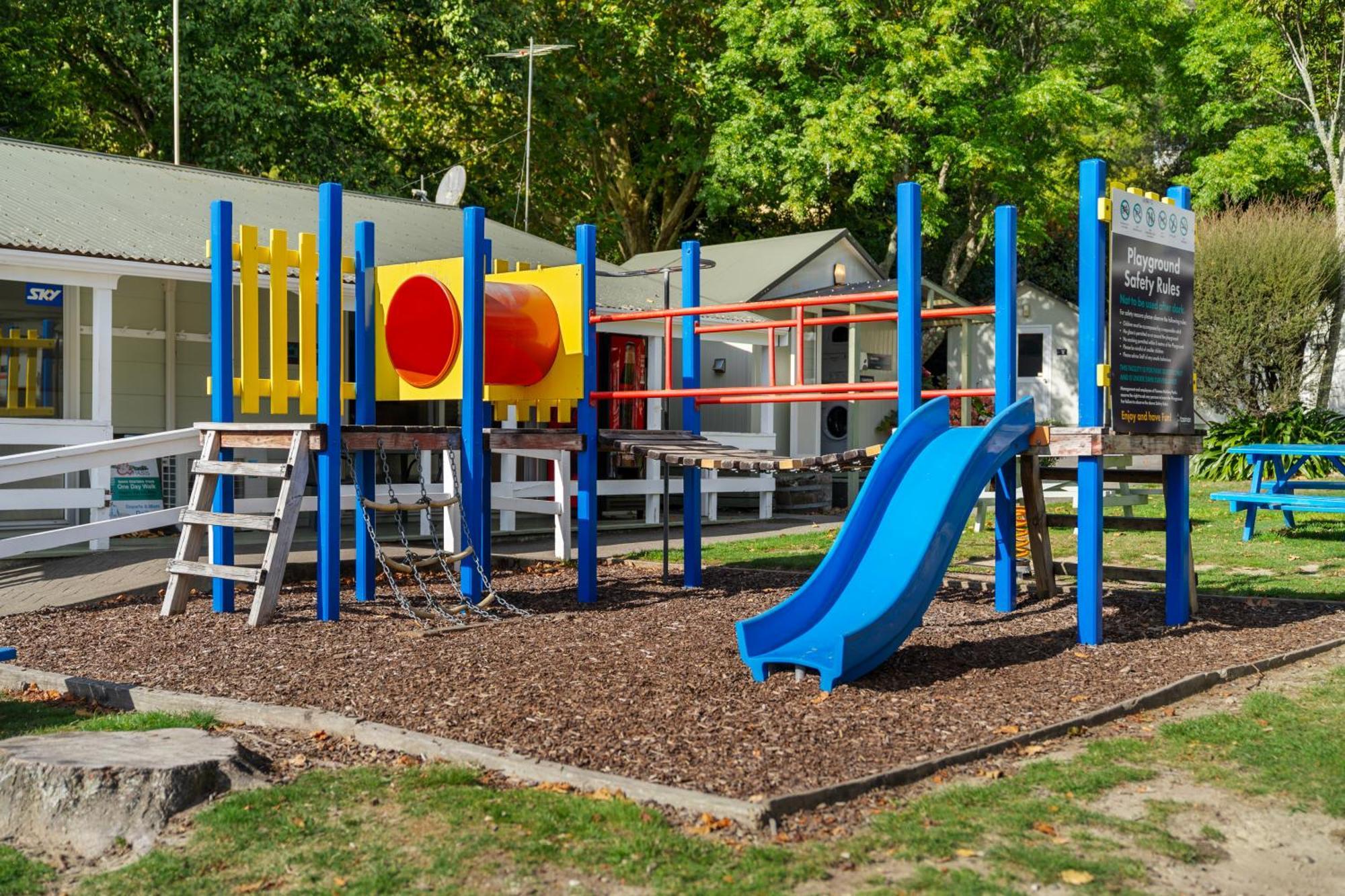 Tasman Holiday Parks Picton Exterior photo Playground at the station