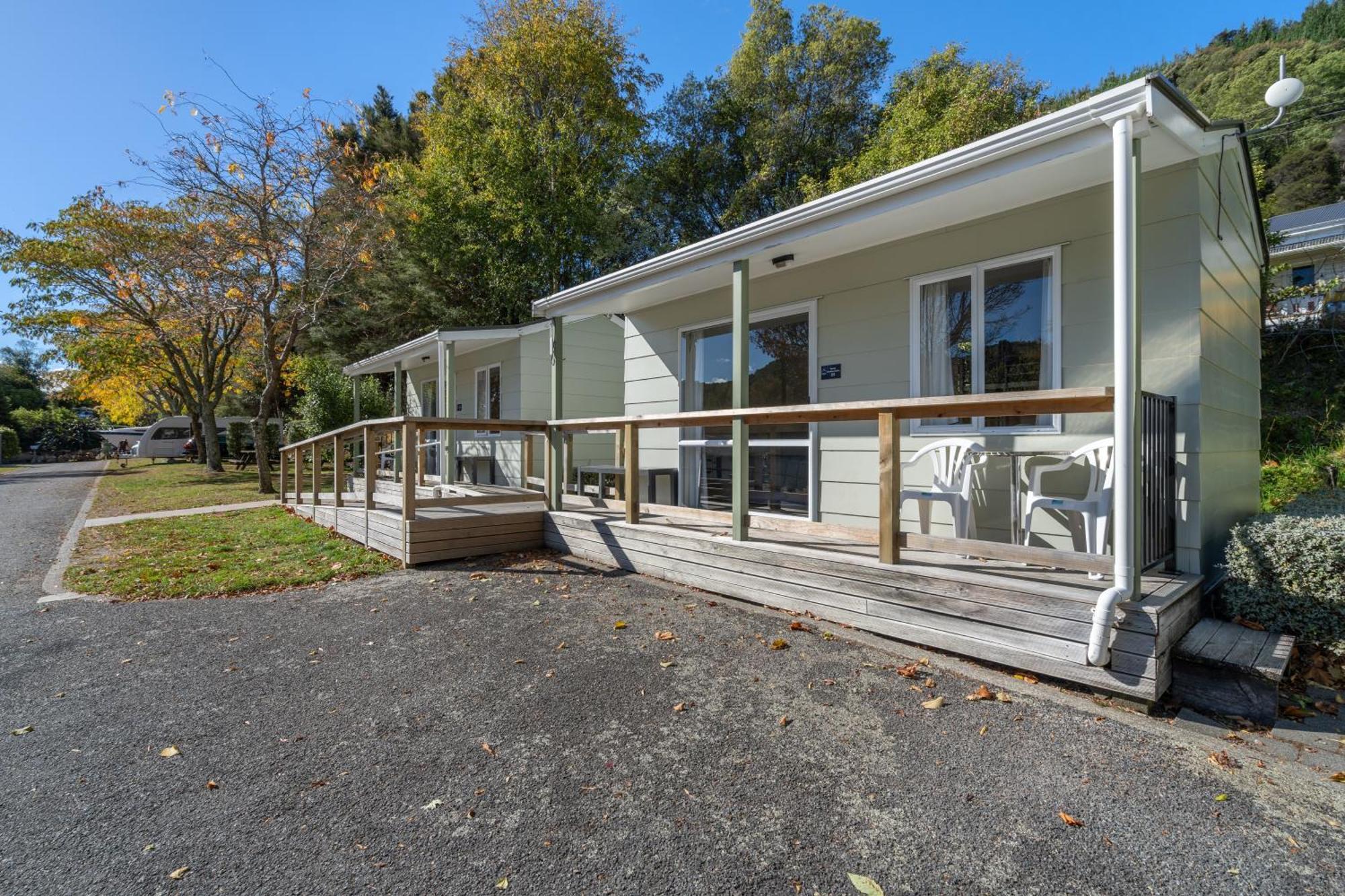 Tasman Holiday Parks Picton Exterior photo Motels in New Zealand